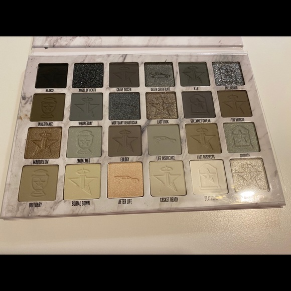 Jeffrey Star CREMATED Palette - Picture 4 of 5